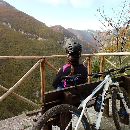 Casa Avella Mountain Retreat Bed & Breakfast *