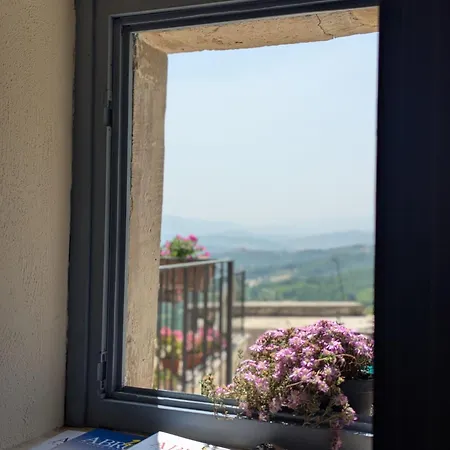 Casa Avella Mountain Retreat Bed & Breakfast