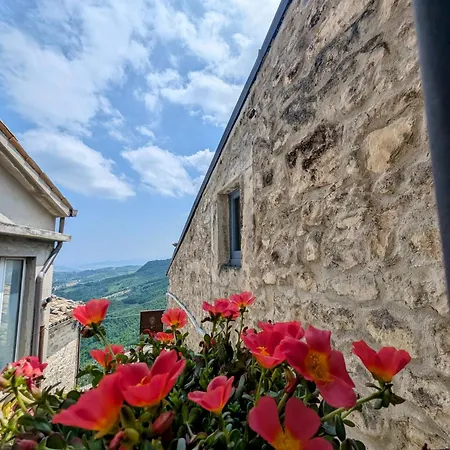 Casa Avella Mountain Retreat Bed and breakfast Pennapiedimonte