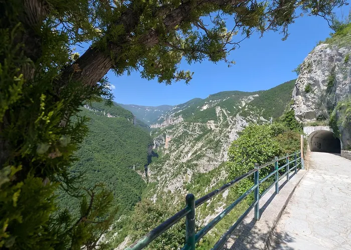 Casa Avella Mountain Retreat Alojamento de Acomodação e Pequeno-almoço 3*